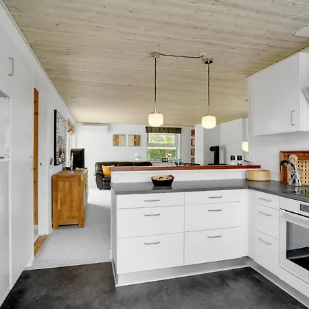 3 Bedroom Pet Friendly In 別荘 Hejls
