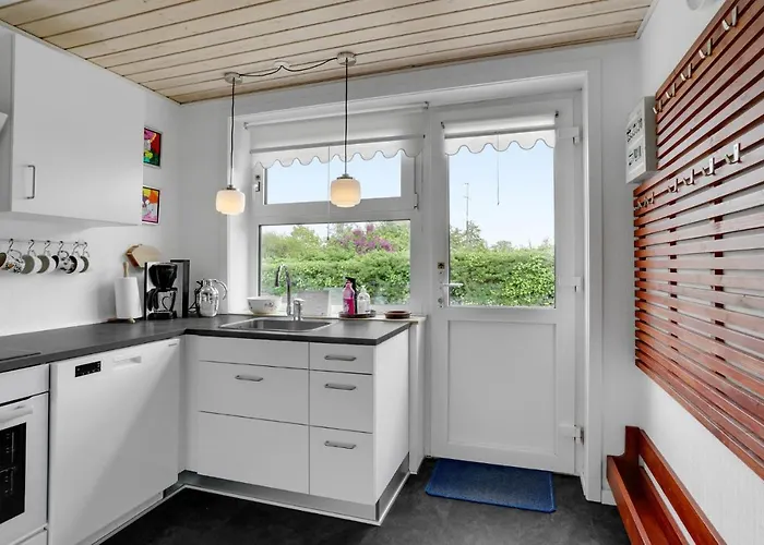 3 Bedroom Pet Friendly In 度假居