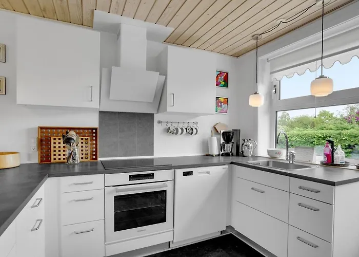 3 Bedroom Pet Friendly In 度假居